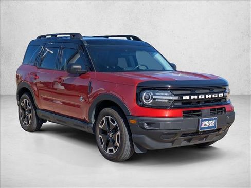 Used 2022 Ford Bronco Sport Outer Banks image 3