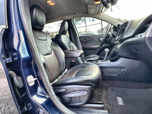 Used 2014 Jeep Cherokee Limited image 9