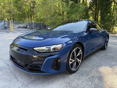 Used 2022 Audi e-tron GT Prestige w/ Prestige Package image 5