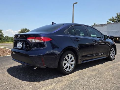 Used 2022 Toyota Corolla LE FWD image 6