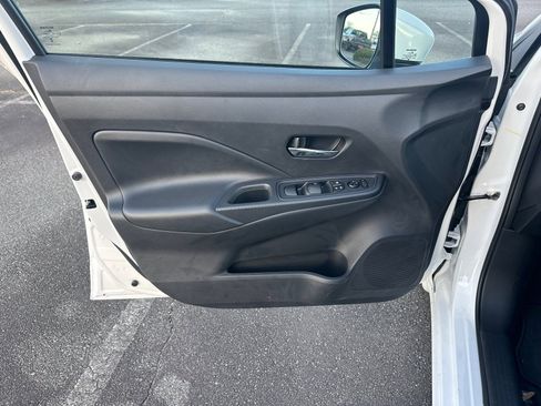 New 2025 Nissan Versa SV w/ Trunk Package image 10