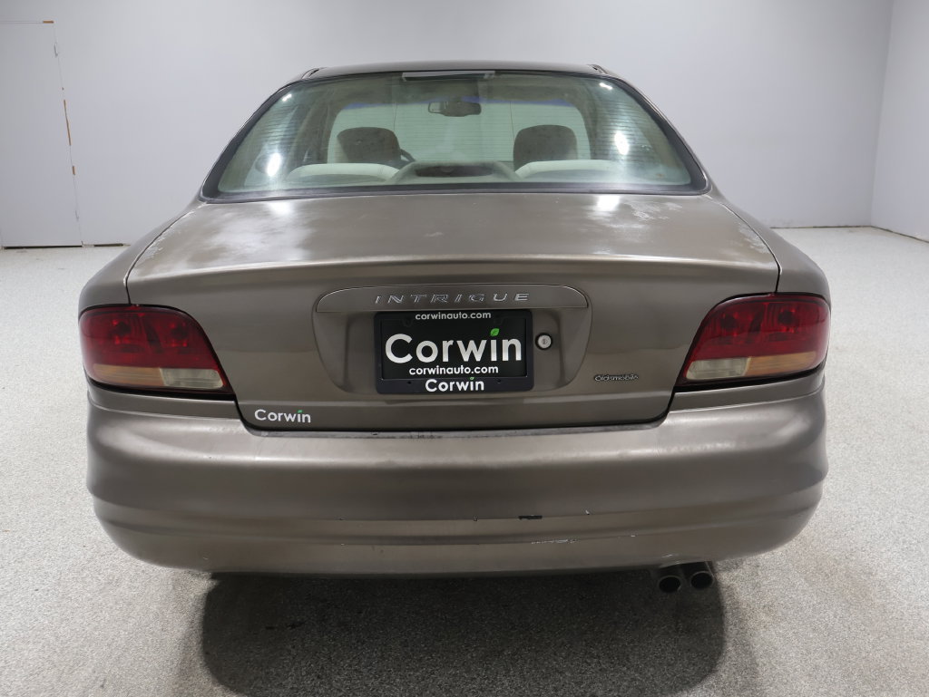 Used 2000 Oldsmobile Intrigue GL FWD image 9