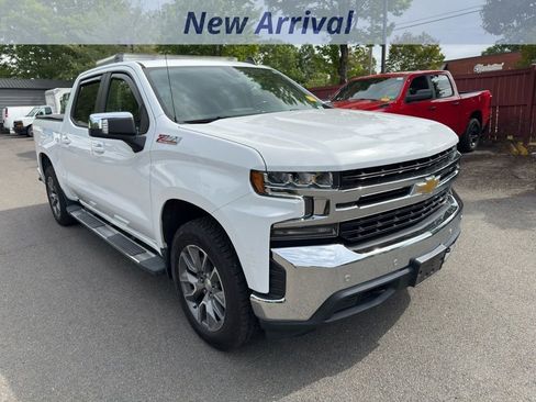 Used 2021 Chevrolet Silverado 1500 LT w/ Z71 Off-Road Package AWD/4WD image 2