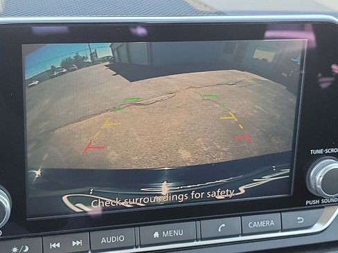 Used 2025 Nissan Altima 2.5 SV FWD image 18