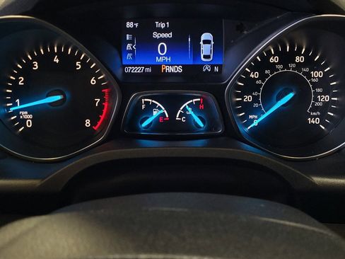 Used 2017 Ford Escape SE FWD image 23