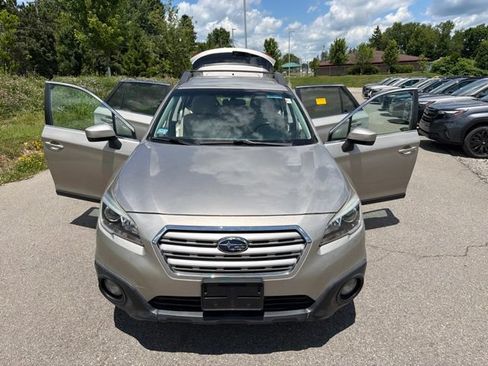 Used 2016 Subaru Outback 2.5i Premium AWD/4WD image 25