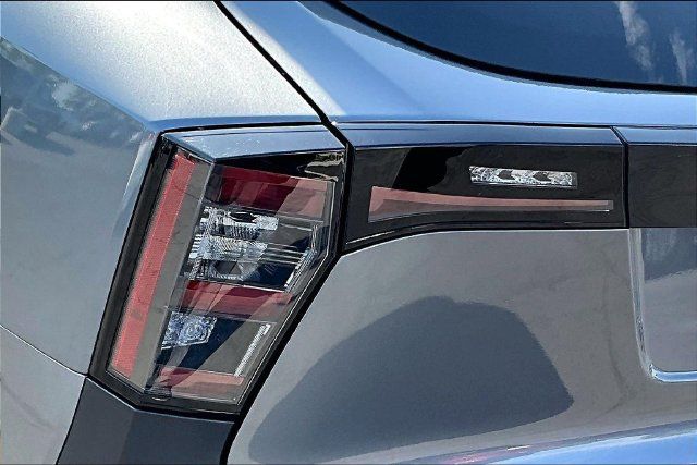 Certified 2026 Nissan Kicks SR FWD image 23