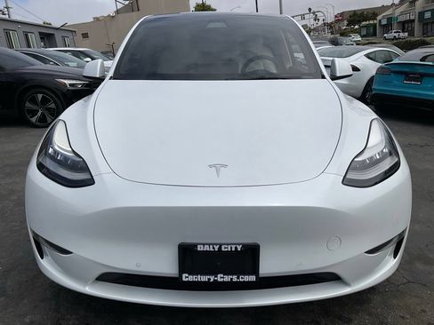 Used 2021 Tesla Model Y Long Range AWD/4WD image 2