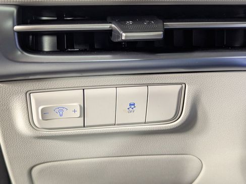 New 2026 Hyundai Tucson SE image 13