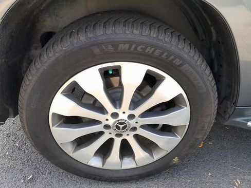 Certified 2019 Mercedes-Benz GLS 450 4MATIC image 22