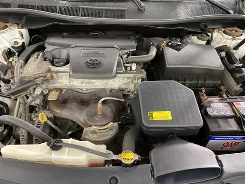 Used 2012 Toyota Camry LE FWD image 30