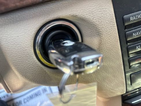 Used 2012 Mercedes-Benz E 350 4MATIC Sedan image 41