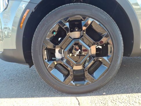 Used 2024 Kia Sorento X-Line EX image 9