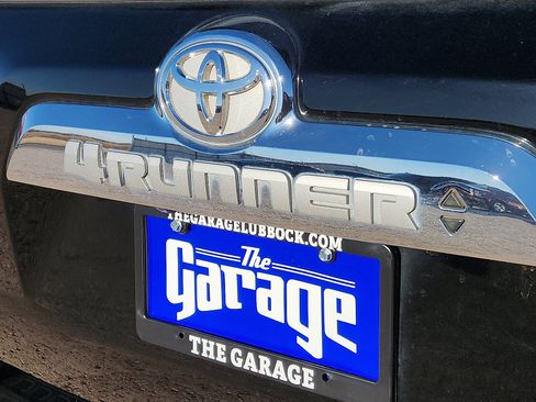 Used 2013 Toyota 4Runner Limited image 8