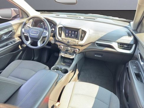 Certified 2023 GMC Terrain SLE w/ Driver Convenience Package image 17