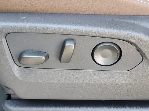 New 2026 Chevrolet Suburban High Country image 37