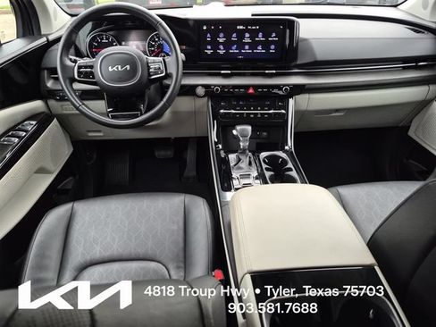 Certified 2024 Kia Carnival EX FWD image 31