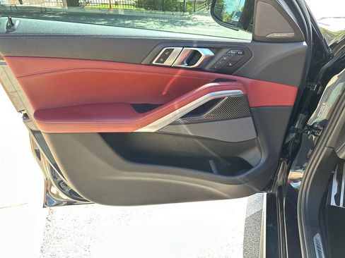 Used 2022 BMW X6 M50i w/ Premium Package AWD/4WD image 21