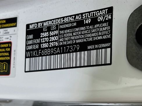 Used 2025 Mercedes-Benz E 450 4MATIC Sedan image 32