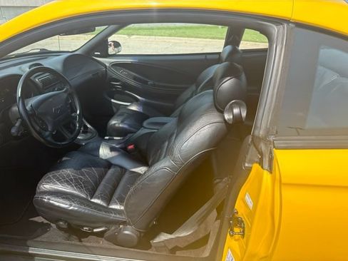 Used 1995 Ford Mustang Coupe RWD image 6