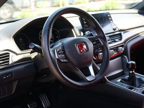 Used 2019 Honda Accord Sport image 16