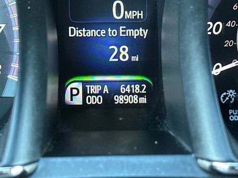 Used 2016 Toyota Avalon Limited w/ Toyota Safety Sense Package FWD image 28