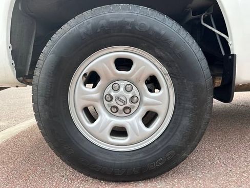 Used 2022 Nissan Frontier S image 32