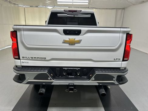 Used 2025 Chevrolet Silverado 2500 LTZ w/ LTZ Plus Package AWD/4WD image 20