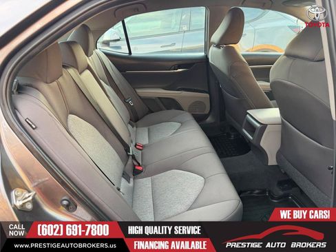 Used 2019 Toyota Camry LE w/ Convenience Package FWD image 19