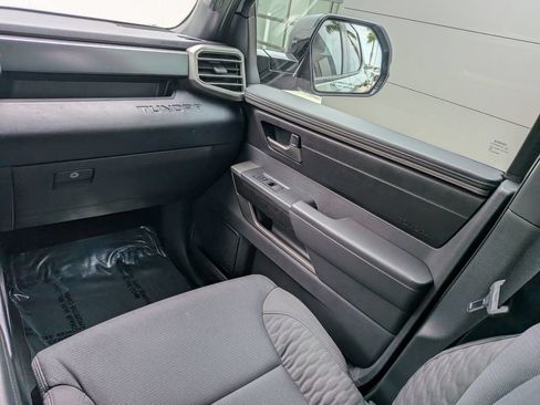 Used 2025 Toyota Tundra SR5 w/ SR5 Convenience Package AWD/4WD image 18