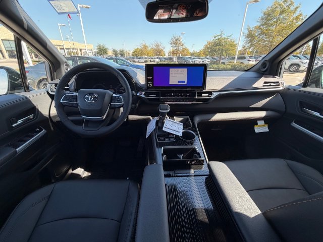 New 2026 Toyota Sienna XLE Woodland Edition AWD/4WD image 20