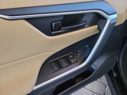 Certified 2025 Toyota RAV4 LE image 11