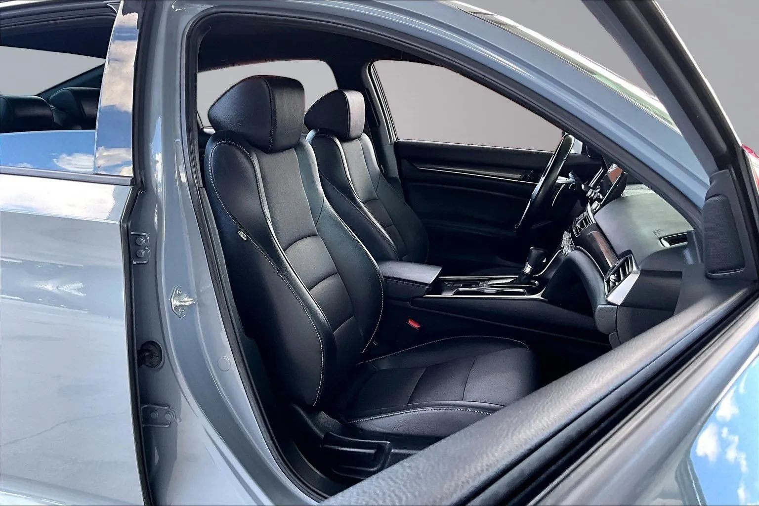 Used 2021 Honda Accord Sport image 25