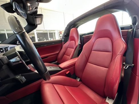 Used 2017 Porsche 911 Targa 4 GTS AWD/4WD image 5