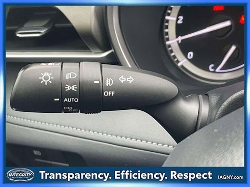 Certified 2022 Toyota Highlander XLE image 58