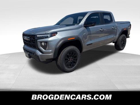New 2026 GMC Canyon Elevation w/ Convenience Package RWD image 9