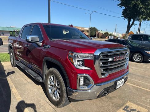 Used 2020 GMC Sierra 1500 SLT RWD image 3