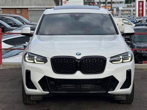 Used 2023 BMW X4 xDrive30i w/ M Sport Package 2 w/ M Sport Package AWD/4WD image 10