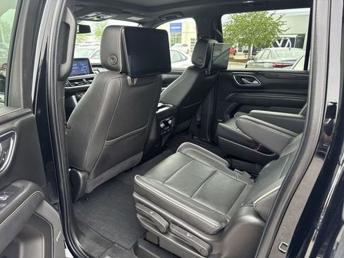 Used 2021 GMC Yukon XL SLT w/ SLT Luxury Plus Package AWD/4WD image 22
