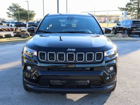 New 2026 Jeep Compass Latitude image 3