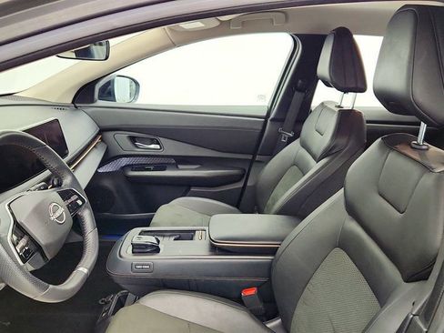 Used 2024 Nissan Ariya AWD image 18