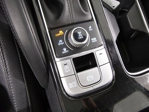 Certified 2022 Kia Telluride EX w/ EX Premium Package image 30