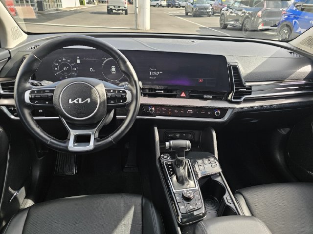 Certified 2025 Kia Sportage SX AWD/4WD image 19
