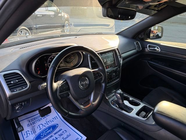 Used 2018 Jeep Grand Cherokee Altitude AWD/4WD image 11