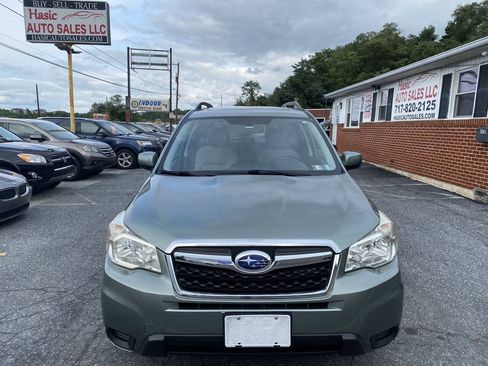 Used 2014 Subaru Forester 2.5i Premium w/ All-Weather Package AWD/4WD image 2