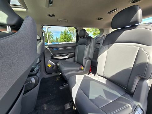 New 2026 Kia EV9 Light RWD image 17