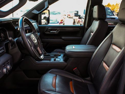 Used 2024 GMC Sierra 2500 AT4 w/ Technology Package image 29