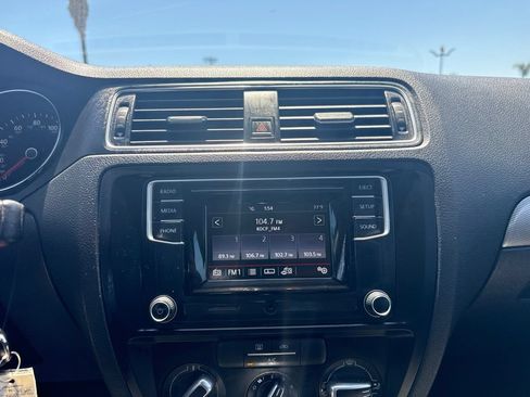 Used 2017 Volkswagen Jetta S FWD image 11