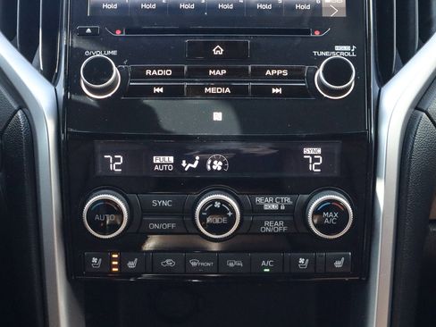 Used 2022 Subaru Ascent Touring image 25