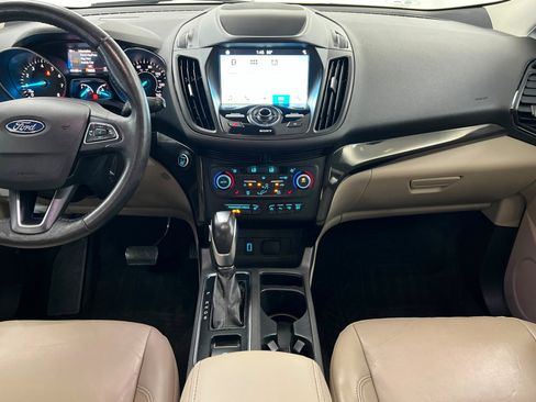 Used 2019 Ford Escape Titanium AWD/4WD image 14